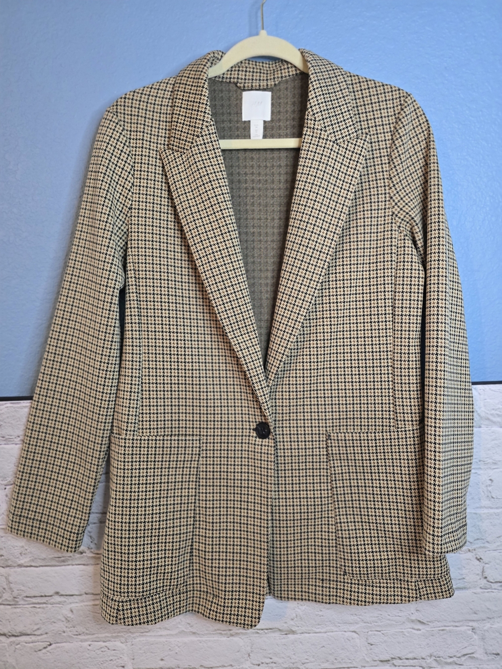 H&M Beige and Black Houndstooth Single-Button Blazer Sz 6